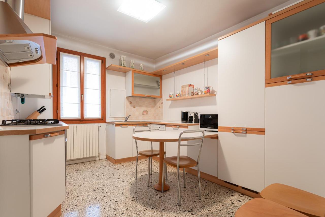 Canale View Apt - S. Agostino Venice Exterior photo